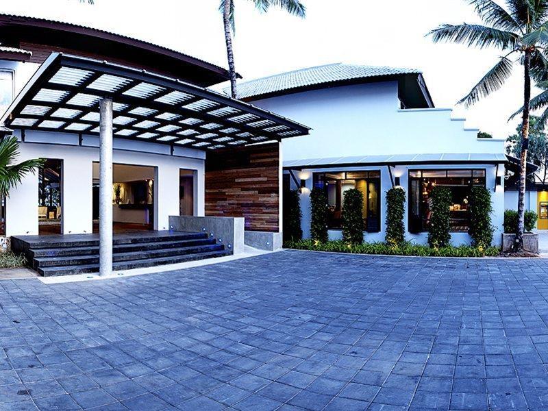 Hotel Ramada By Wyndham Phuket Southsea Exterior foto